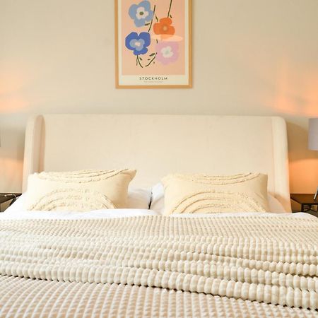 Milpau Bottrop 2 - Modernes Und Zentrales Premium-Apartment Fuer 4 Personen Mit Queensize-Bett Und Einzelbetten - Netflix, Nespresso Und Smart-Tv ภายนอก รูปภาพ